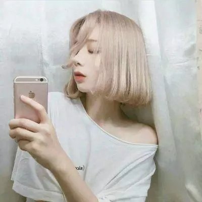 派遣女公关彩华